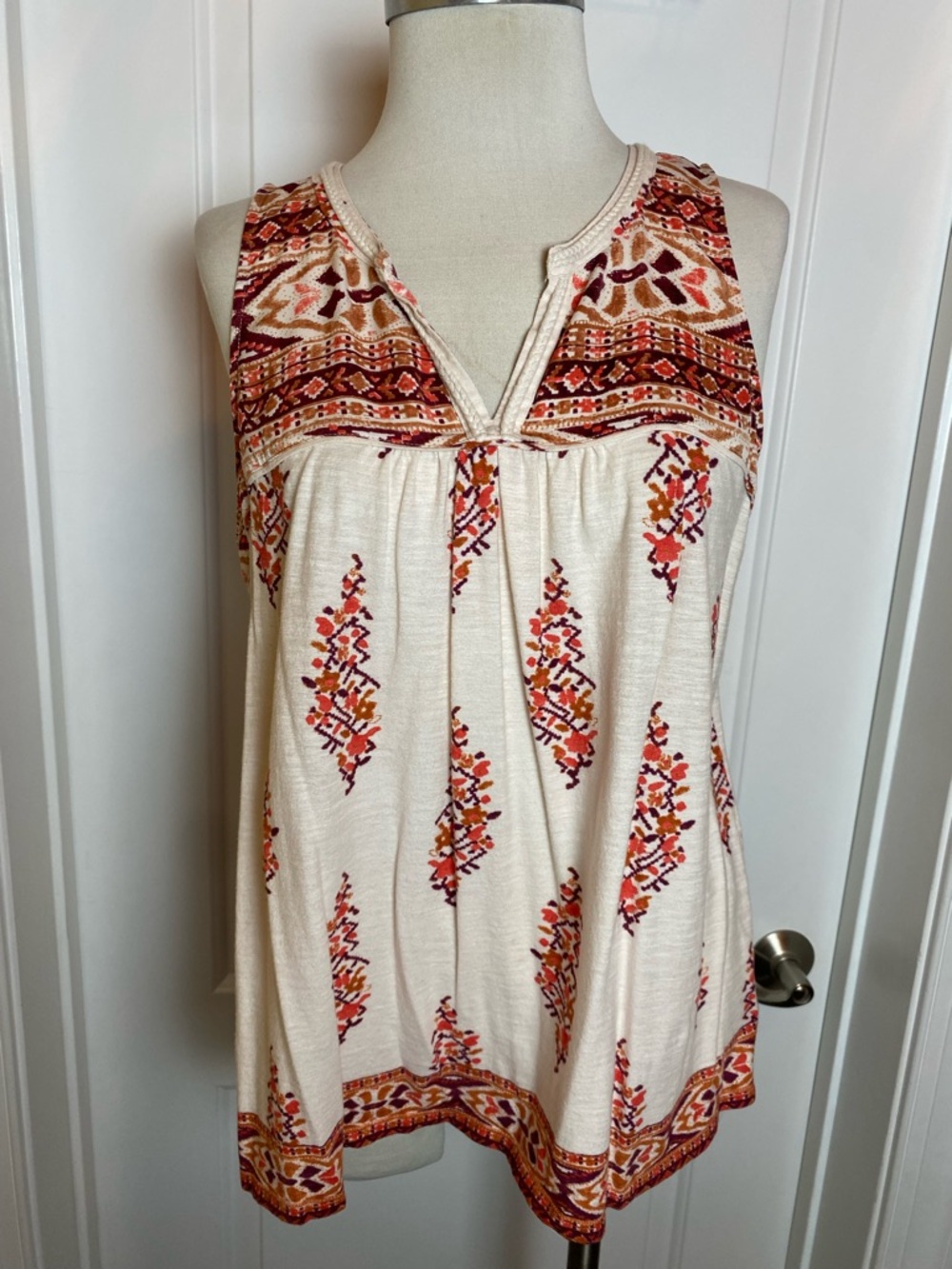 Akemi + kin Anthropologie Orange Brown Vneck Tank Large Boho Details